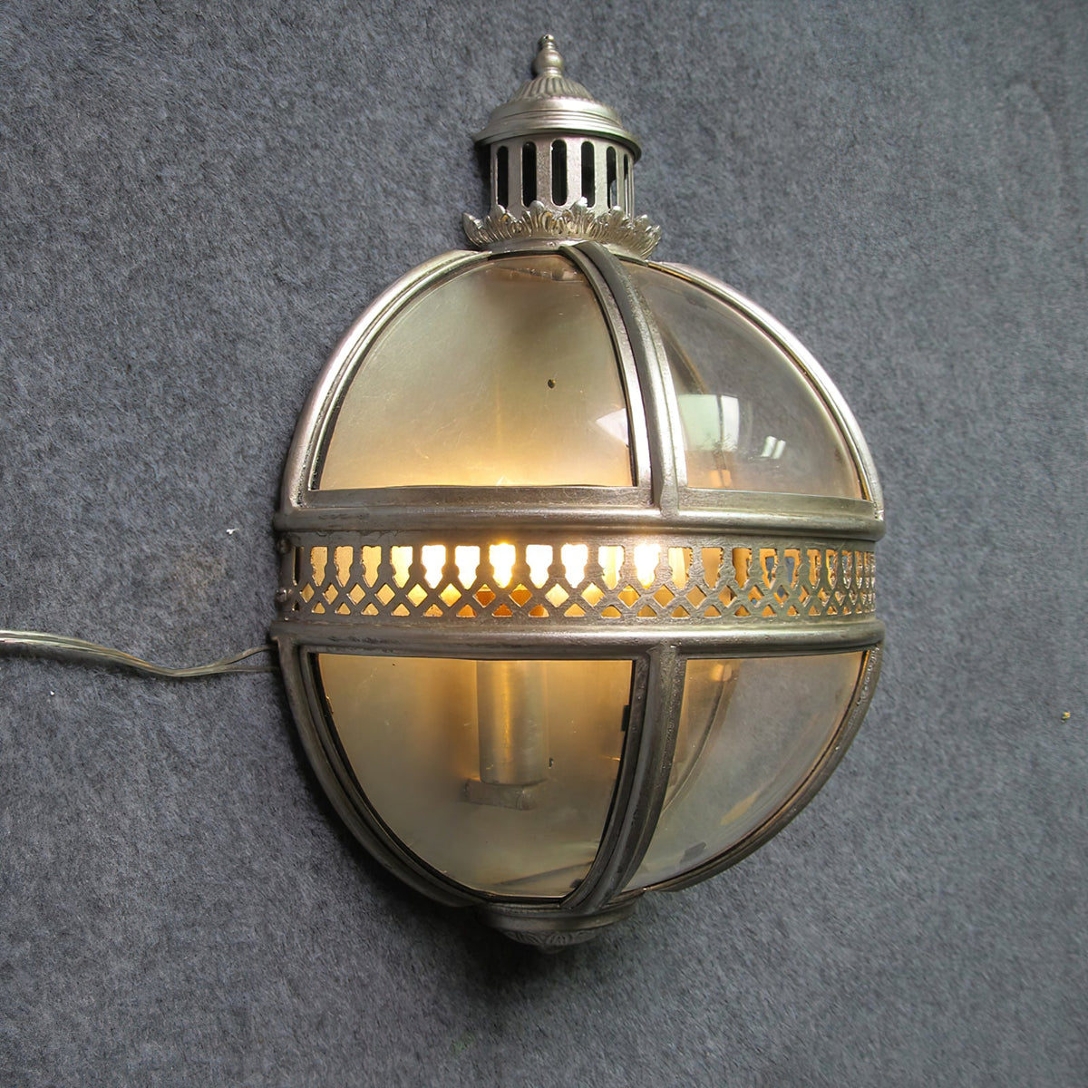 Daeyang Wall Lamp – Vintage Industrial Rounded Partition Wall Sconce
