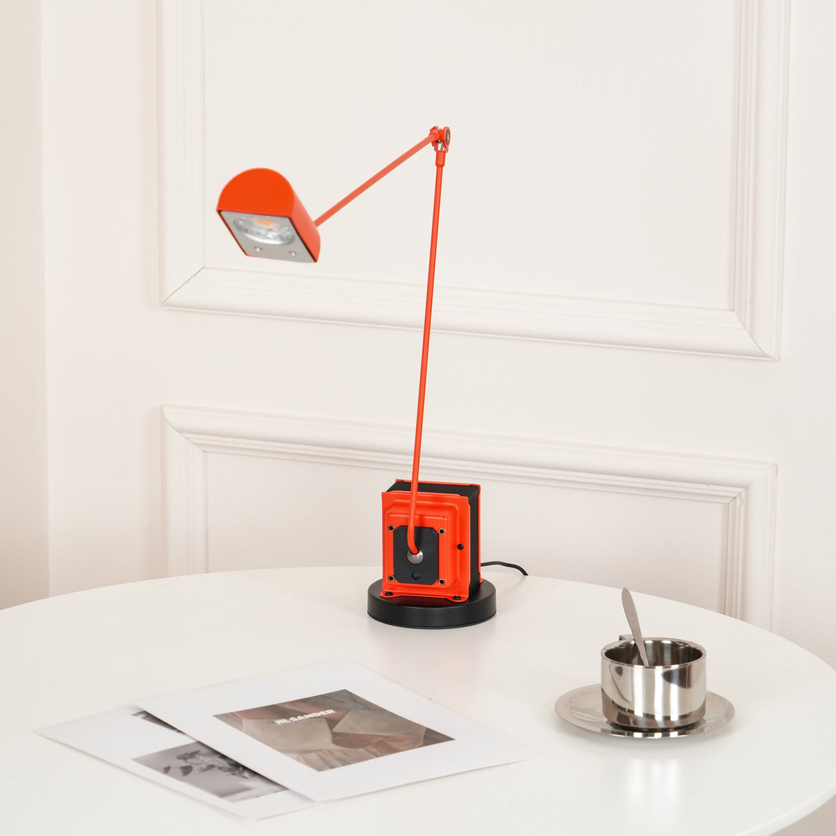 Daphine Table Lamp – Minimalist Adjustable LED Desk Light with Stepless Dimming
