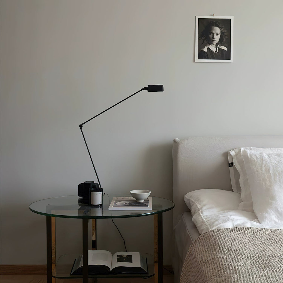Daphine Table Lamp – Minimalist Adjustable LED Desk Light with Stepless Dimming