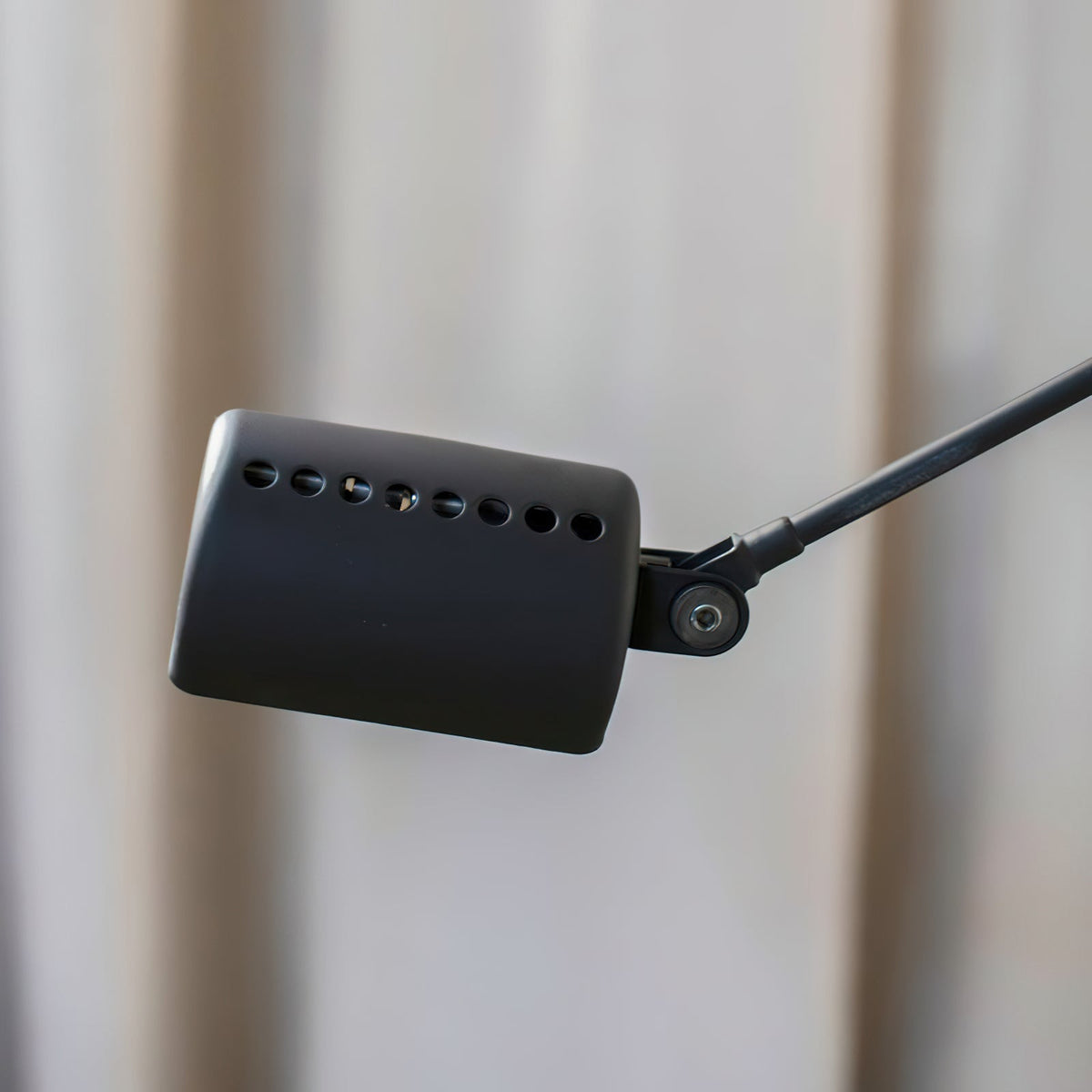 Daphine Table Lamp – Minimalist Adjustable LED Desk Light with Stepless Dimming