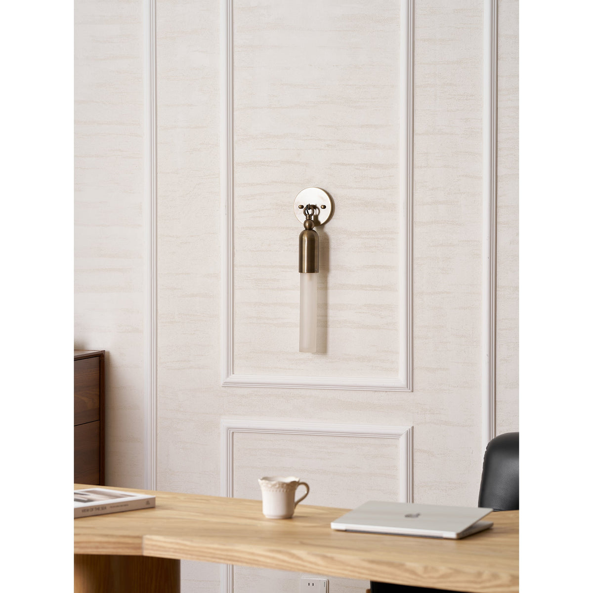 Darby Wall Lamp – Textured Mold-Blown Glass & Brass Dome Sconce