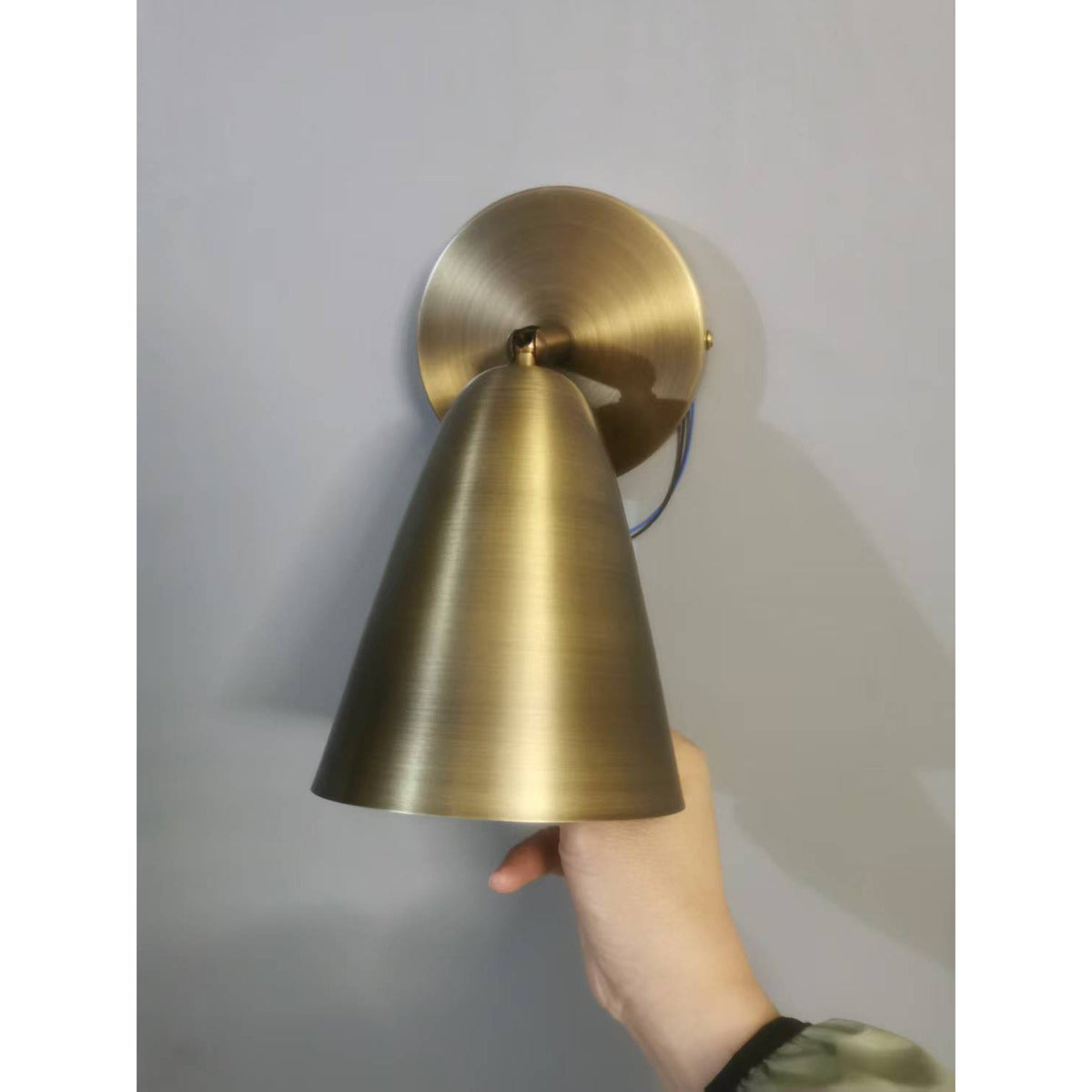 Dax Brass Wall Lamp – Sculptural Architectural Solid Brass Wall Sconc