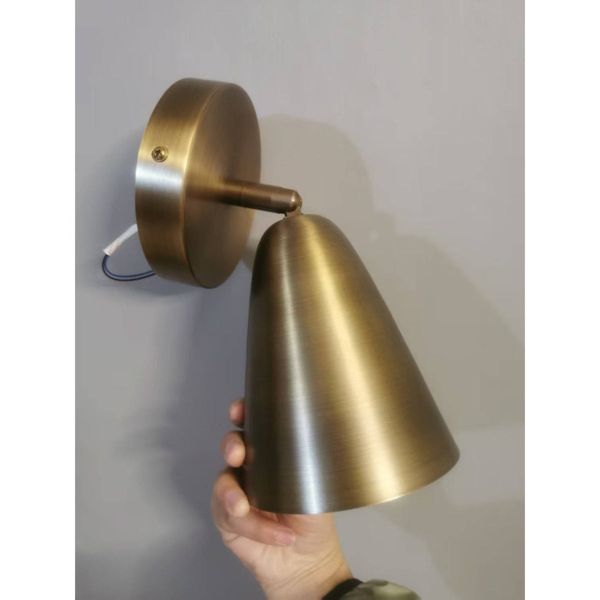 Dax Brass Wall Lamp – Sculptural Architectural Solid Brass Wall Sconc
