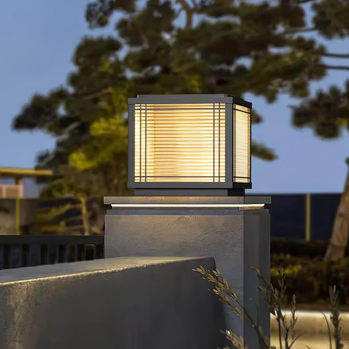 Deck Outdoor Post Light – Waterproof Stainless Steel Solar & Hardwired Pier Light