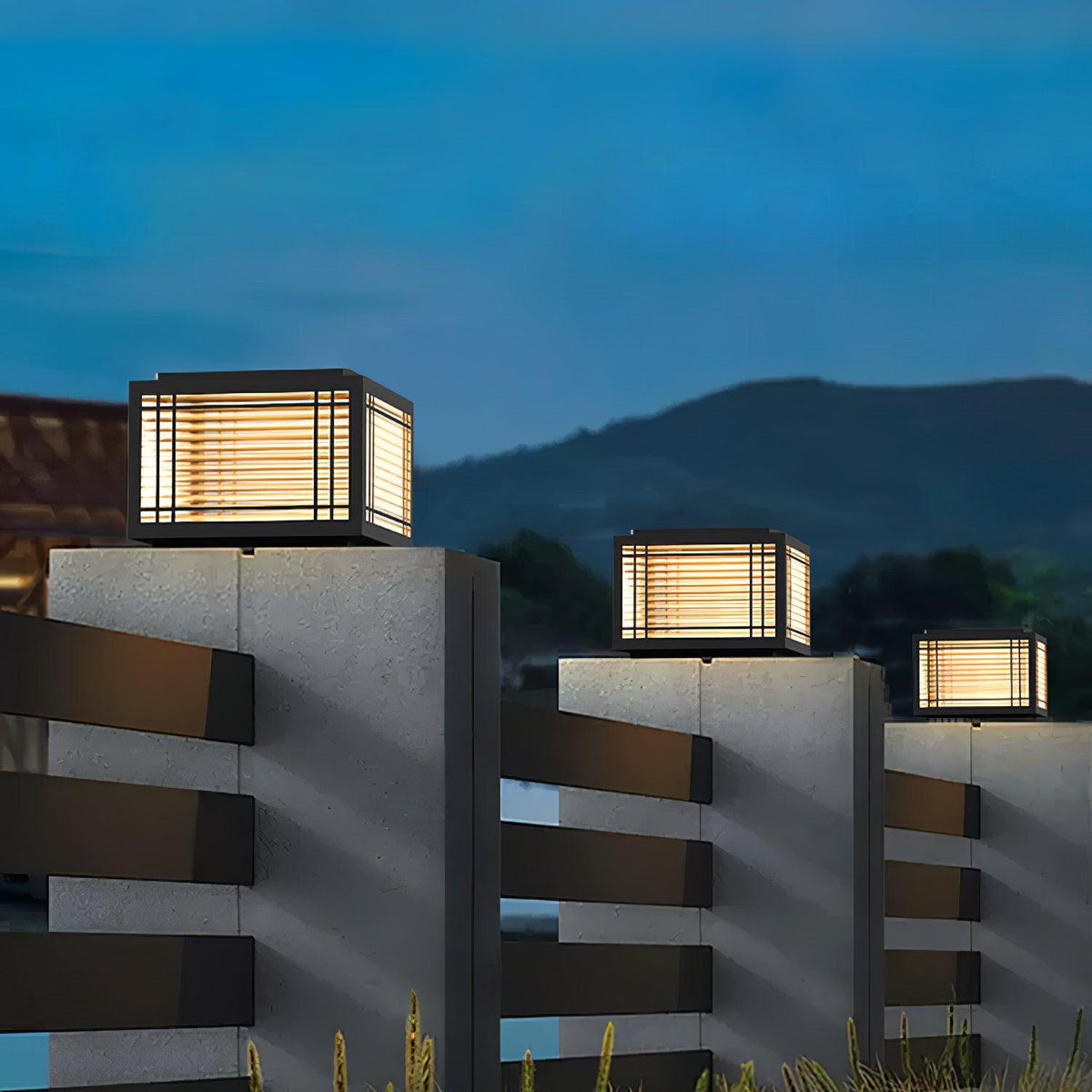Deck Outdoor Post Light – Waterproof Stainless Steel Solar & Hardwired Pier Light