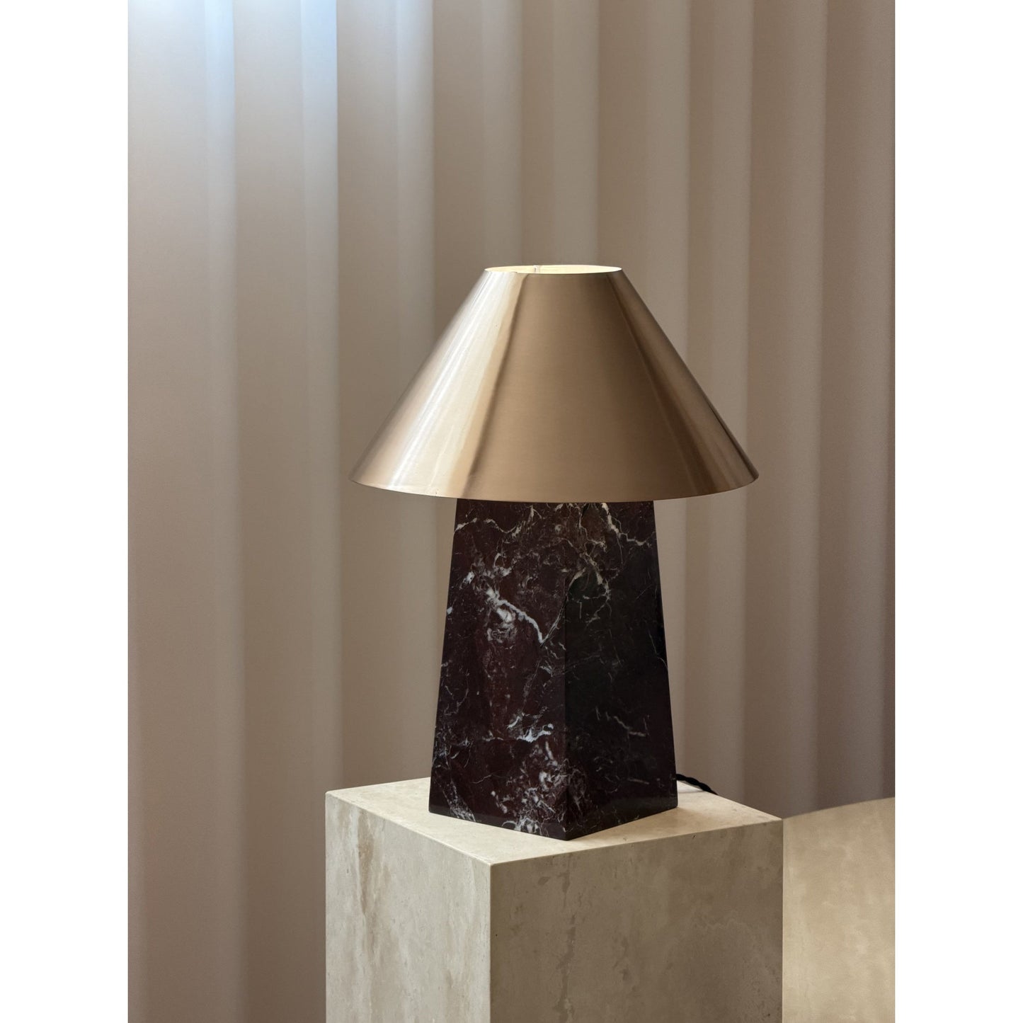 Derin Mushroom Table Lamp - Luxury Marble & Metal Sculptural Desk Light