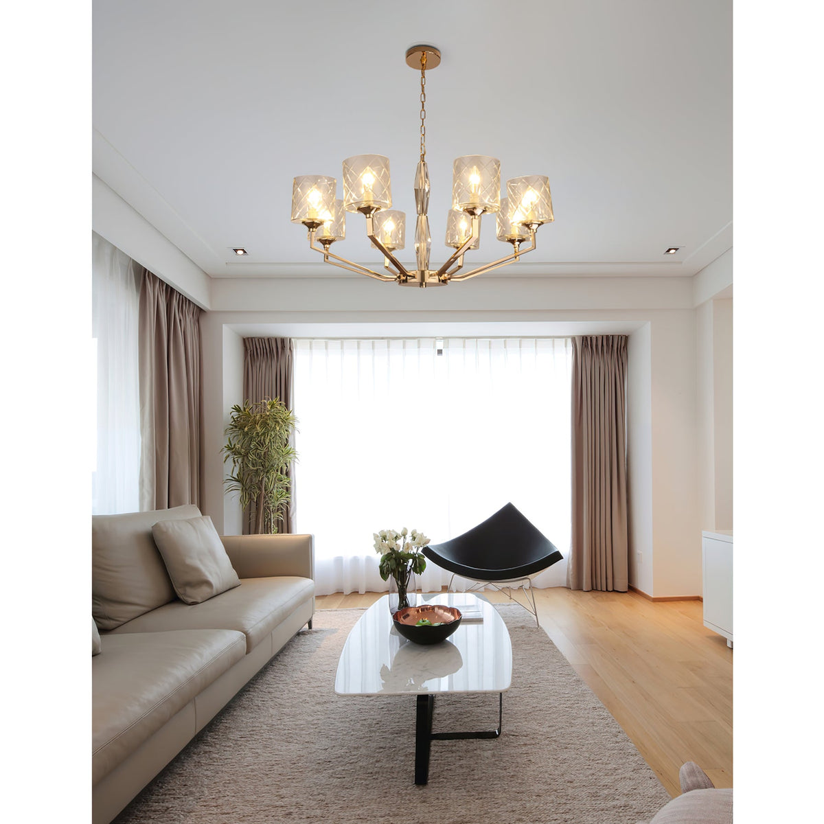 Eilon Chandelier – Modern Brass & Clear Cylindrical Glass Chandelier