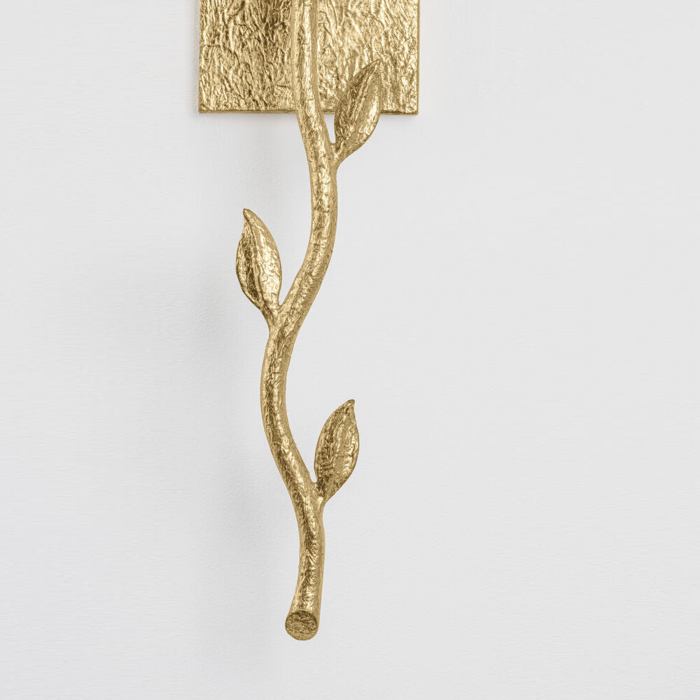 Elwyn Wall Lamp – Vintage Nature-Inspired Brass Sconce with Linen Shade