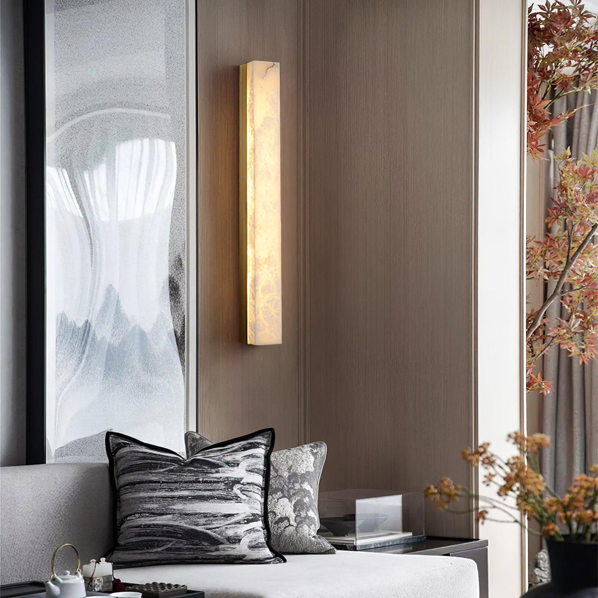 Emerson Alabaster Wall Lamp – Modern Brass & Natural Stone Linear Sconce