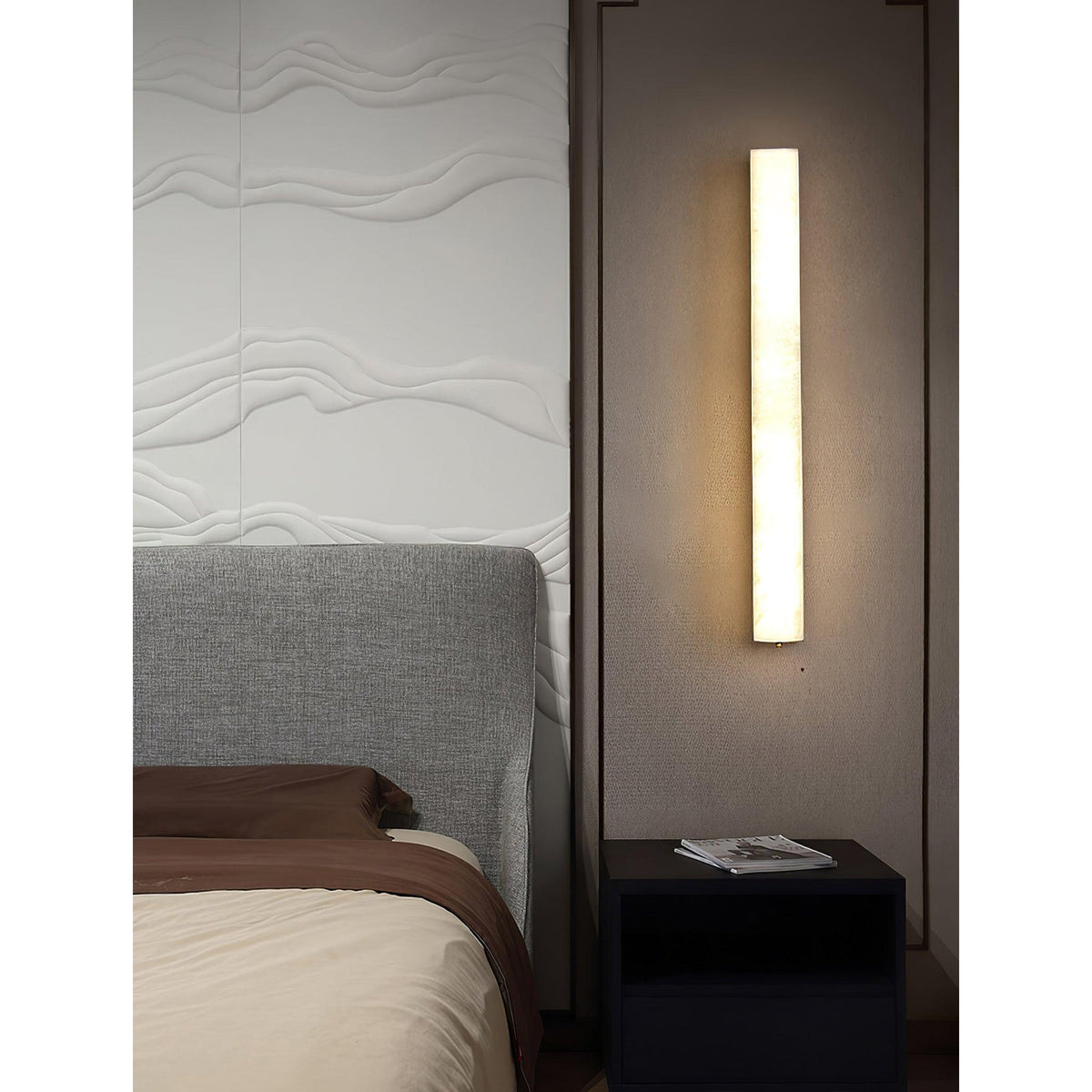 Emerson Alabaster Wall Lamp – Modern Brass & Natural Stone Linear Sconce