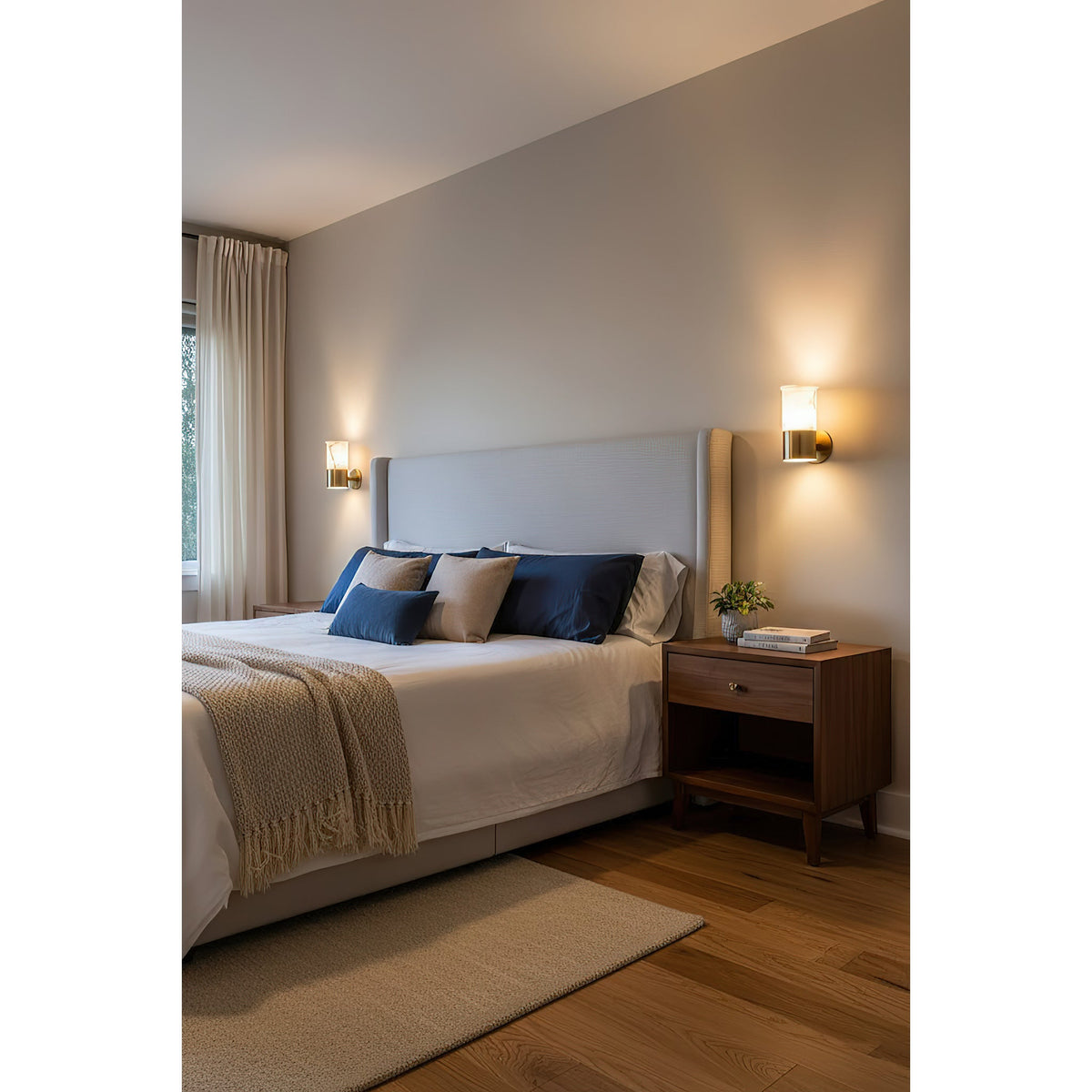 Erato Alabaster Wall Lamp – Modern Brass & Natural Stone Sconce