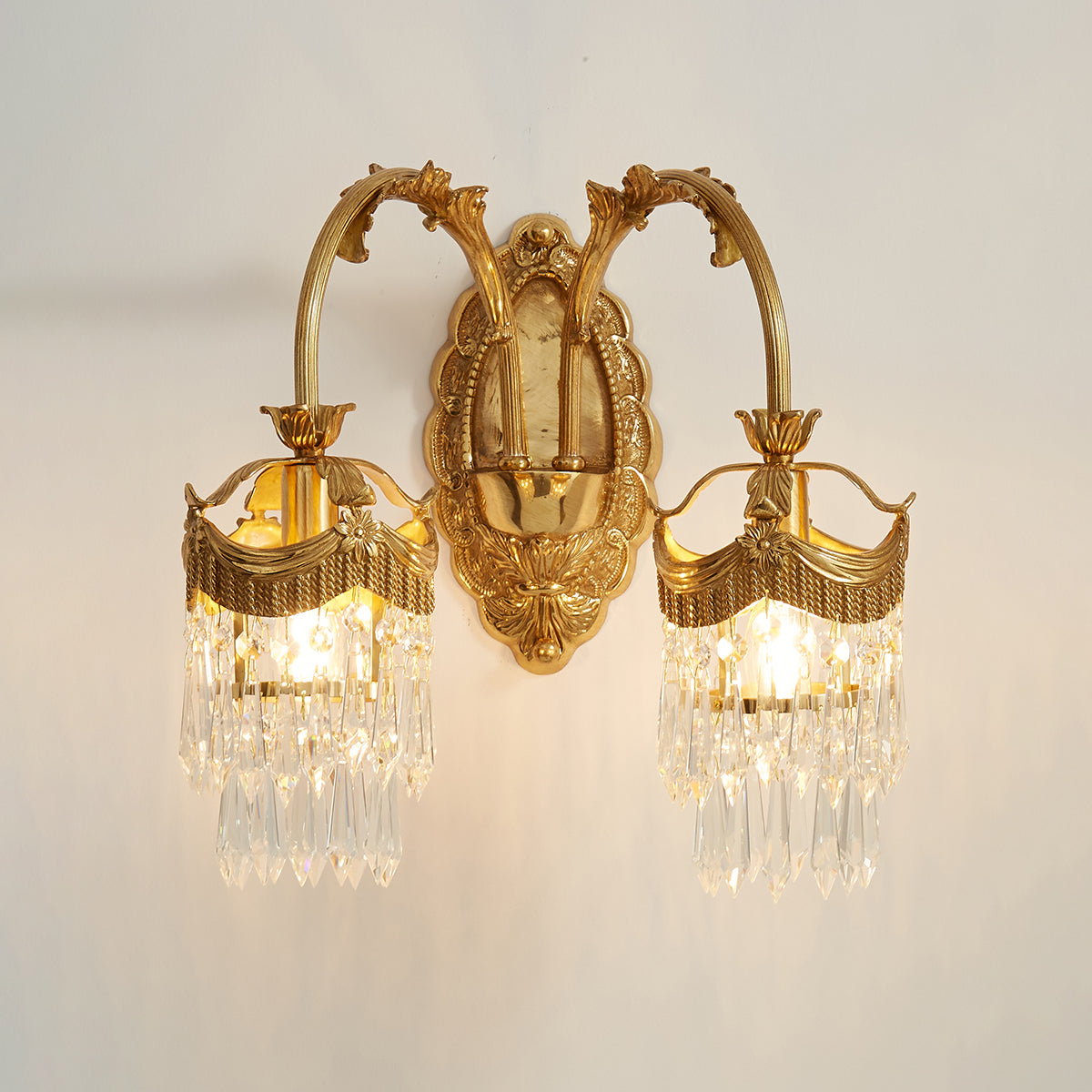 Evangeline Brass Wall Lamp – French Provincial Crystal Sconce