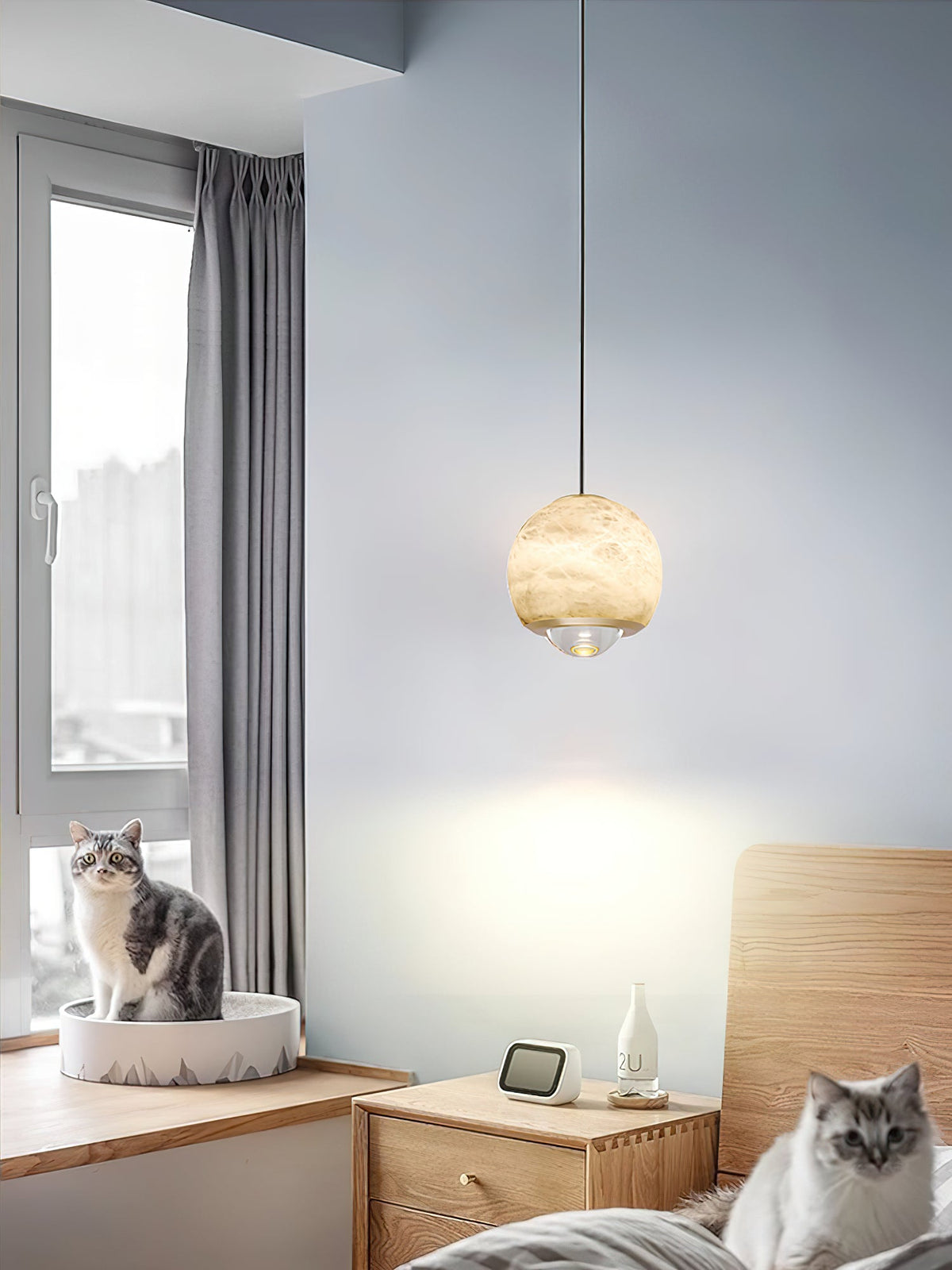 Ferox Alabaster Pendant Light – Natural Spanish Stone & Brass LED Hanging Light