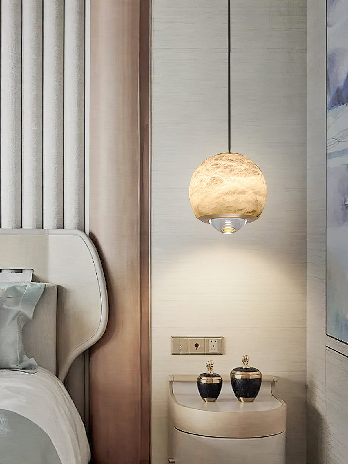 Ferox Alabaster Pendant Light – Natural Spanish Stone & Brass LED Hanging Light