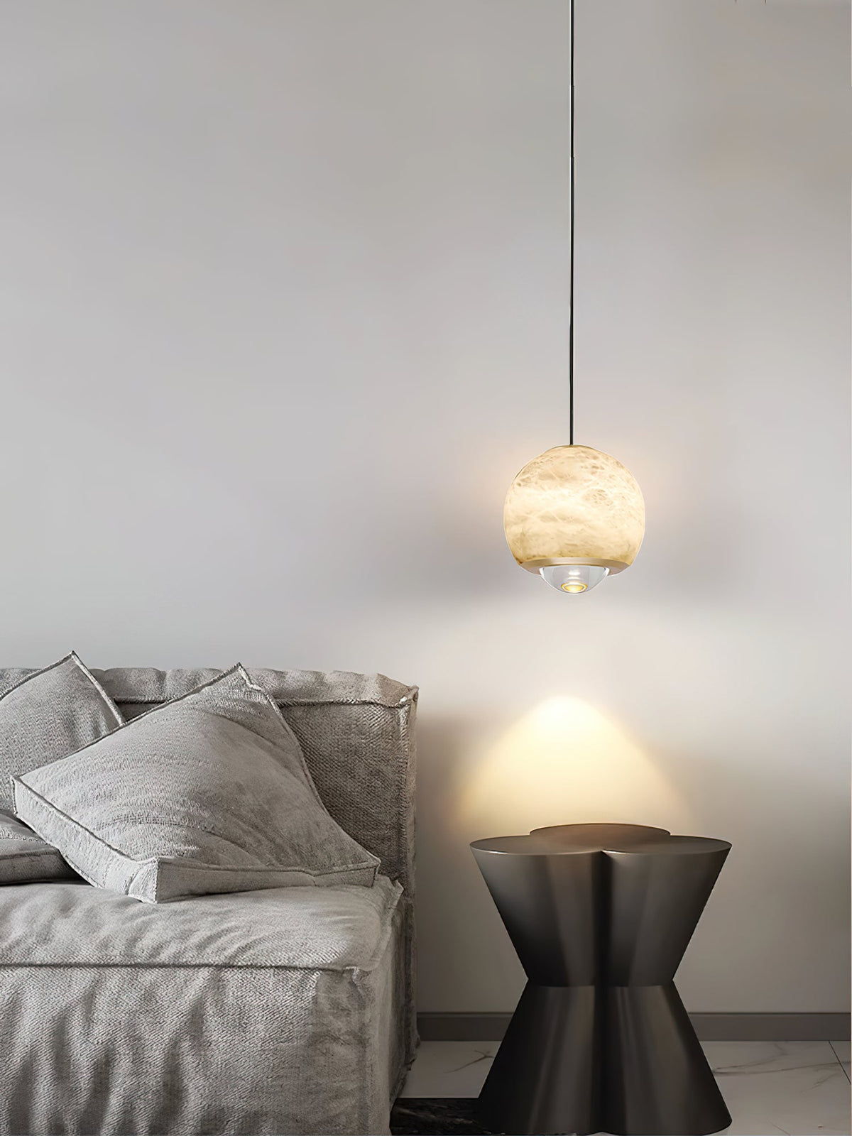 Ferox Alabaster Pendant Light – Natural Spanish Stone & Brass LED Hanging Light