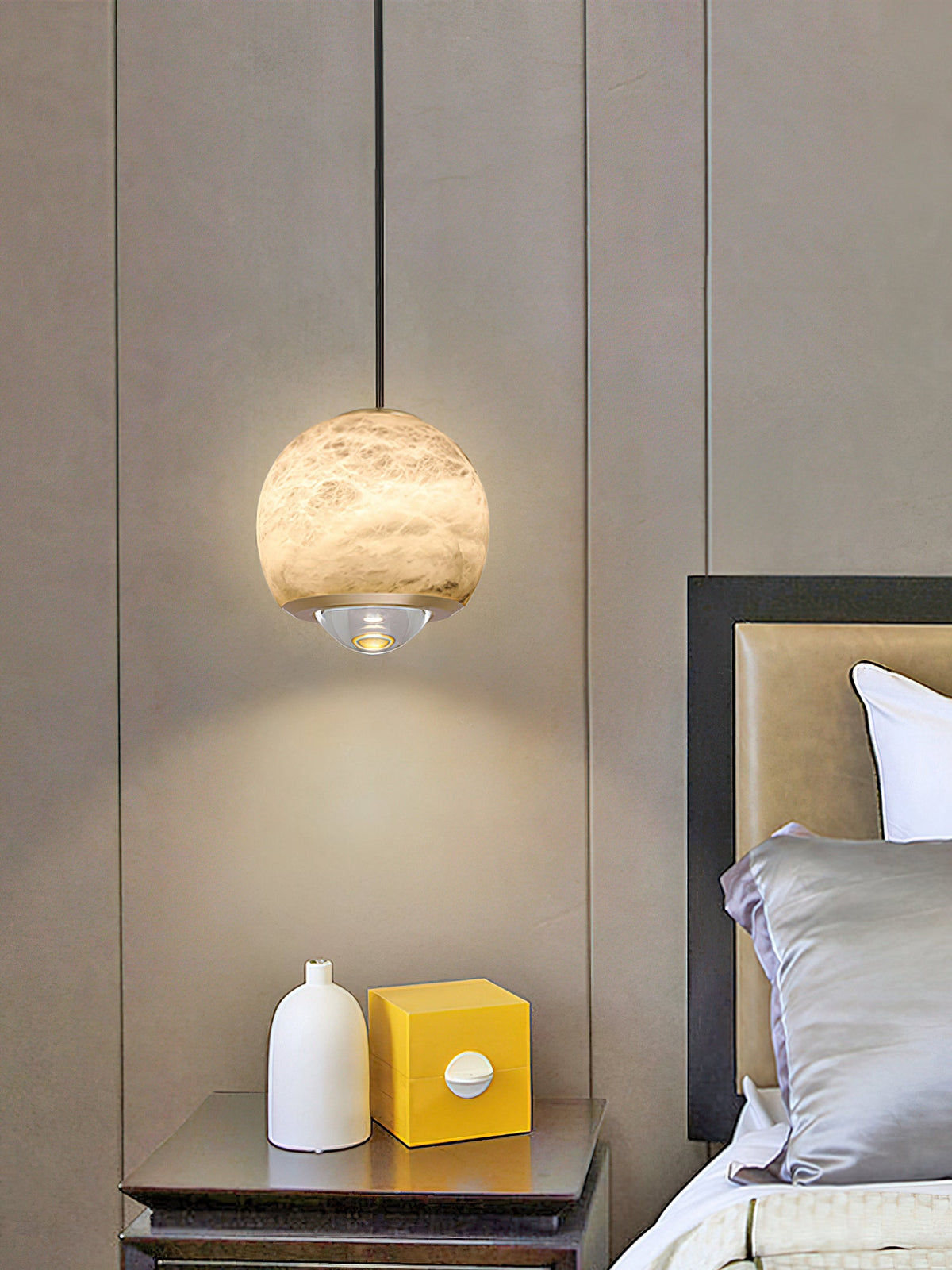 Ferox Alabaster Pendant Light – Natural Spanish Stone & Brass LED Hanging Light
