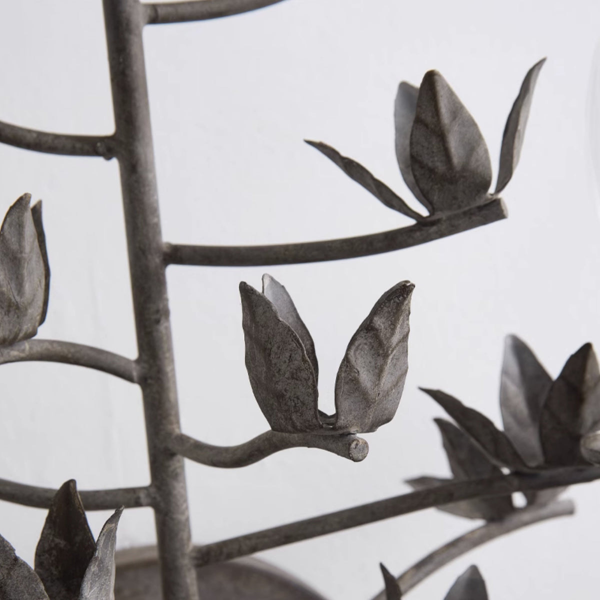 Ferroarte Branch Wall Lamp – Rust Iron Botanical Wall Sconce