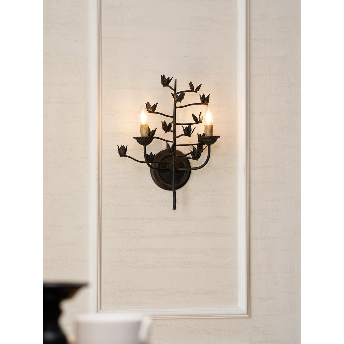 Ferroarte Branch Wall Lamp – Rust Iron Botanical Wall Sconce