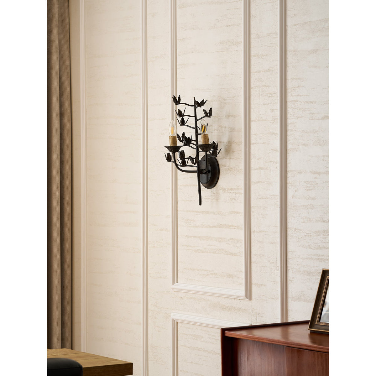 Ferroarte Branch Wall Lamp – Rust Iron Botanical Wall Sconce