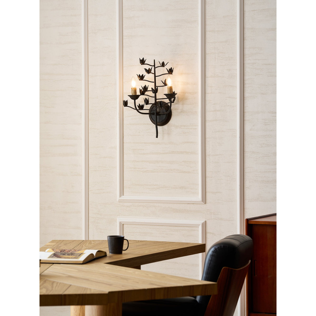 Ferroarte Branch Wall Lamp – Rust Iron Botanical Wall Sconce