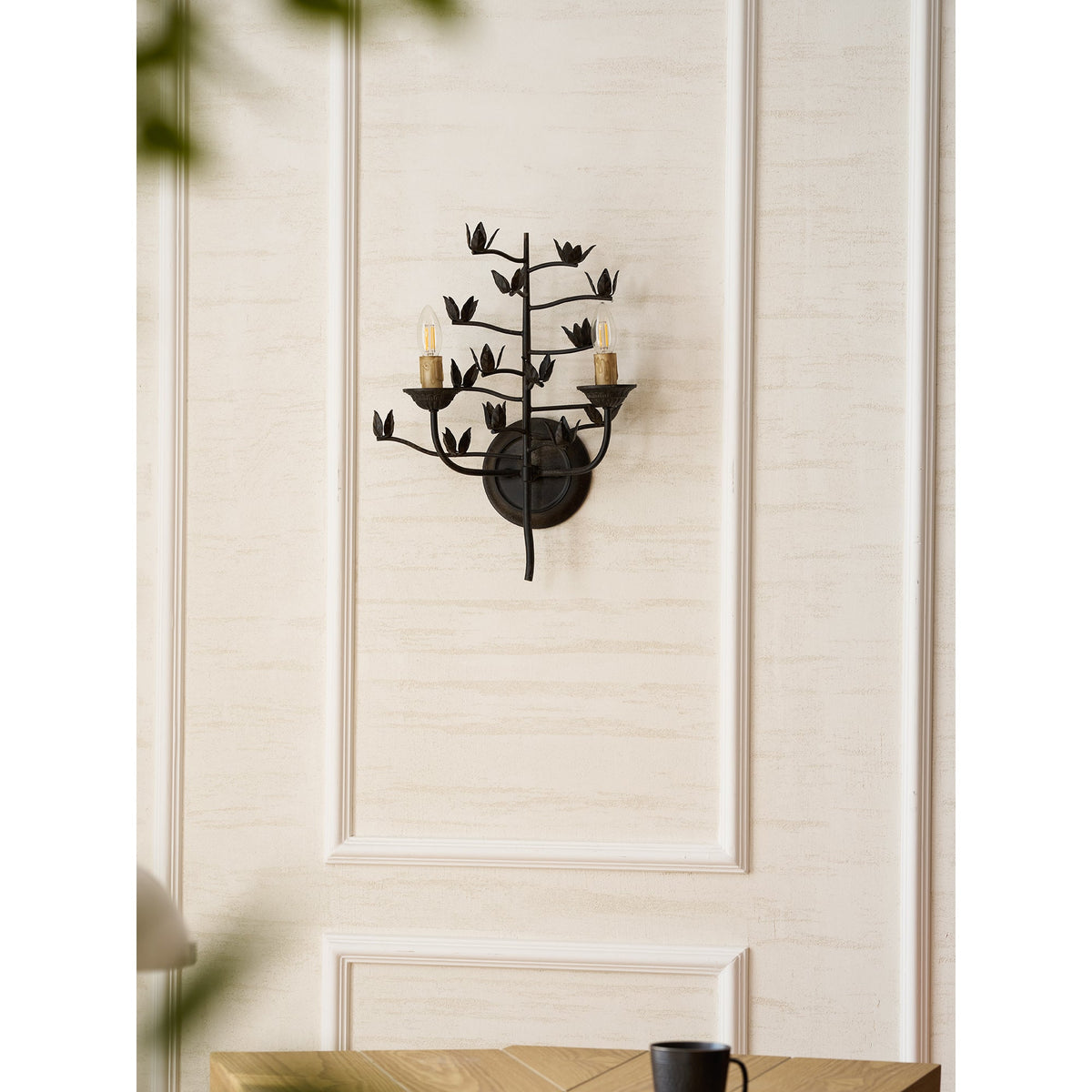 Ferroarte Branch Wall Lamp – Rust Iron Botanical Wall Sconce