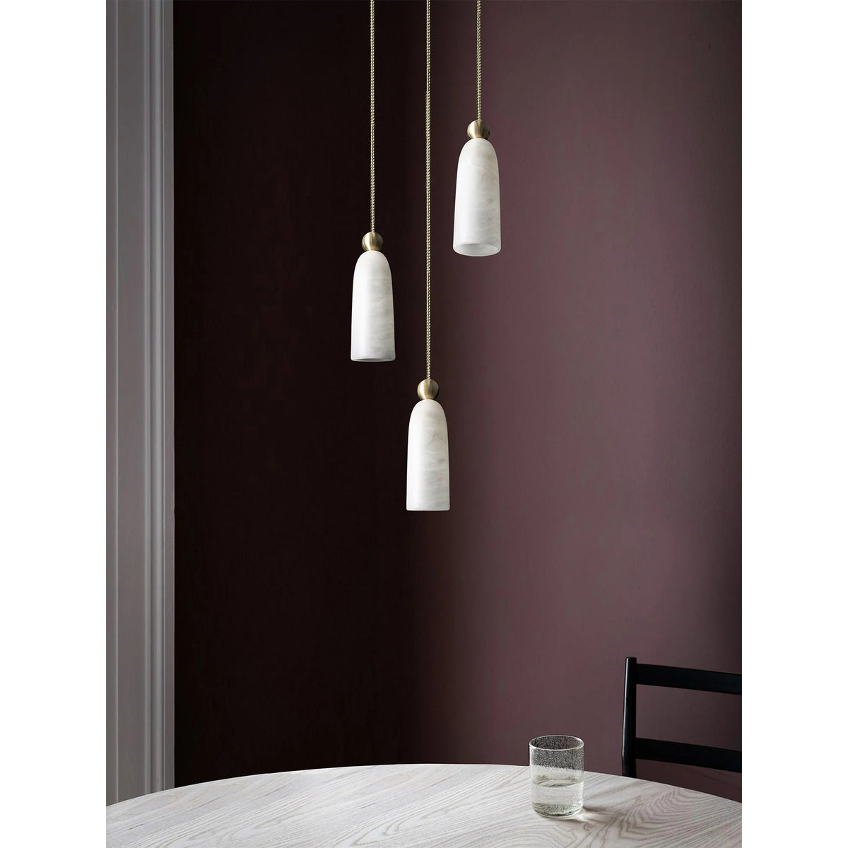 Figure Alabaster Pendant Lamp – Minimalist Brass & Natural Stone Hanging Light