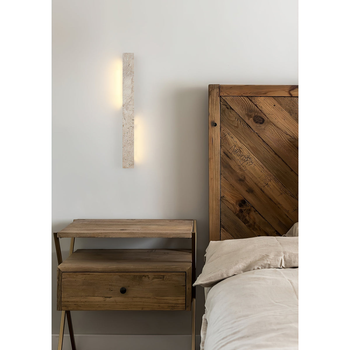 Fini Wall Lamp – Natural Travertine LED Wall Sconce