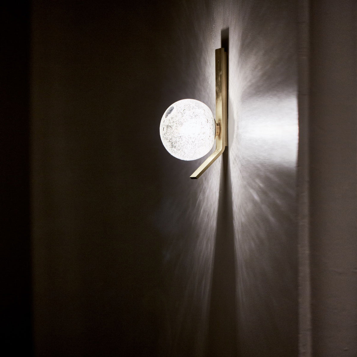 Fizi Wall Lamp - Champagne Bubble Glass & Copper Wall Sconce