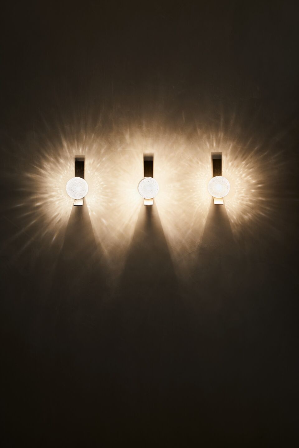 Fizi Wall Lamp - Champagne Bubble Glass & Copper Wall Sconce