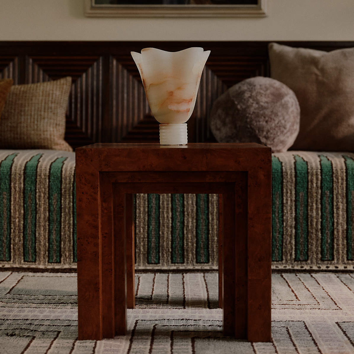 Fleurissant Table Lamp - Sculptural Onyx Floral Table Light