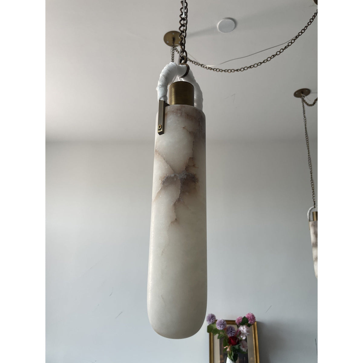 Flint Alabaster Pendant Lamp - Natural Spanish Alabaster & Fine Jewelry Chain LED Pendant