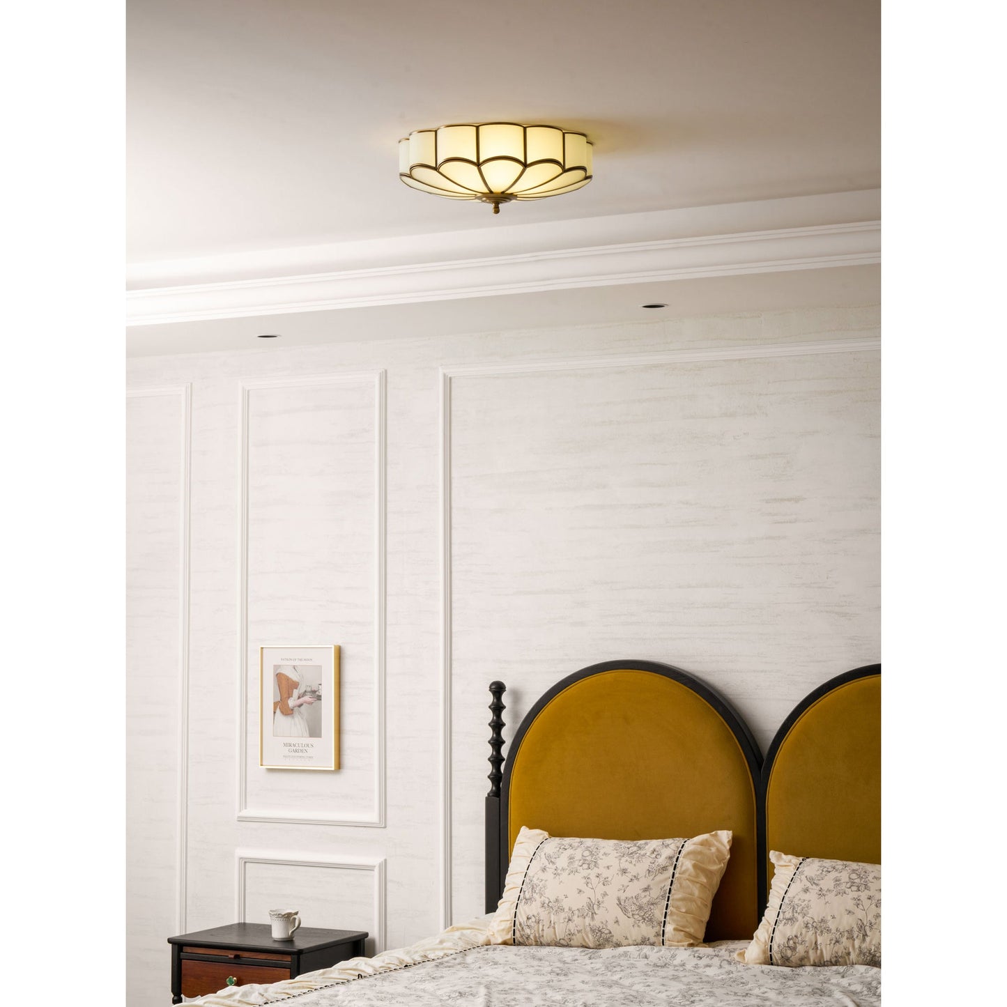 Flower Shape Glass Ceiling Lamp - Postmodern Brass & Petal Glass Flush Mount