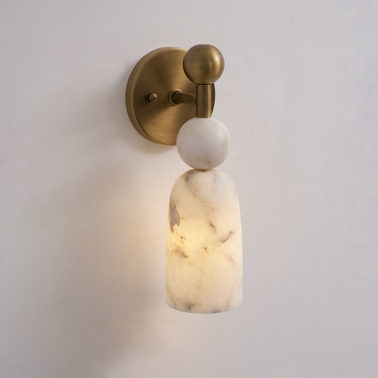 Flume Alabaster Wall Lamp - Vintage-Inspired Brass & Marble Sconce