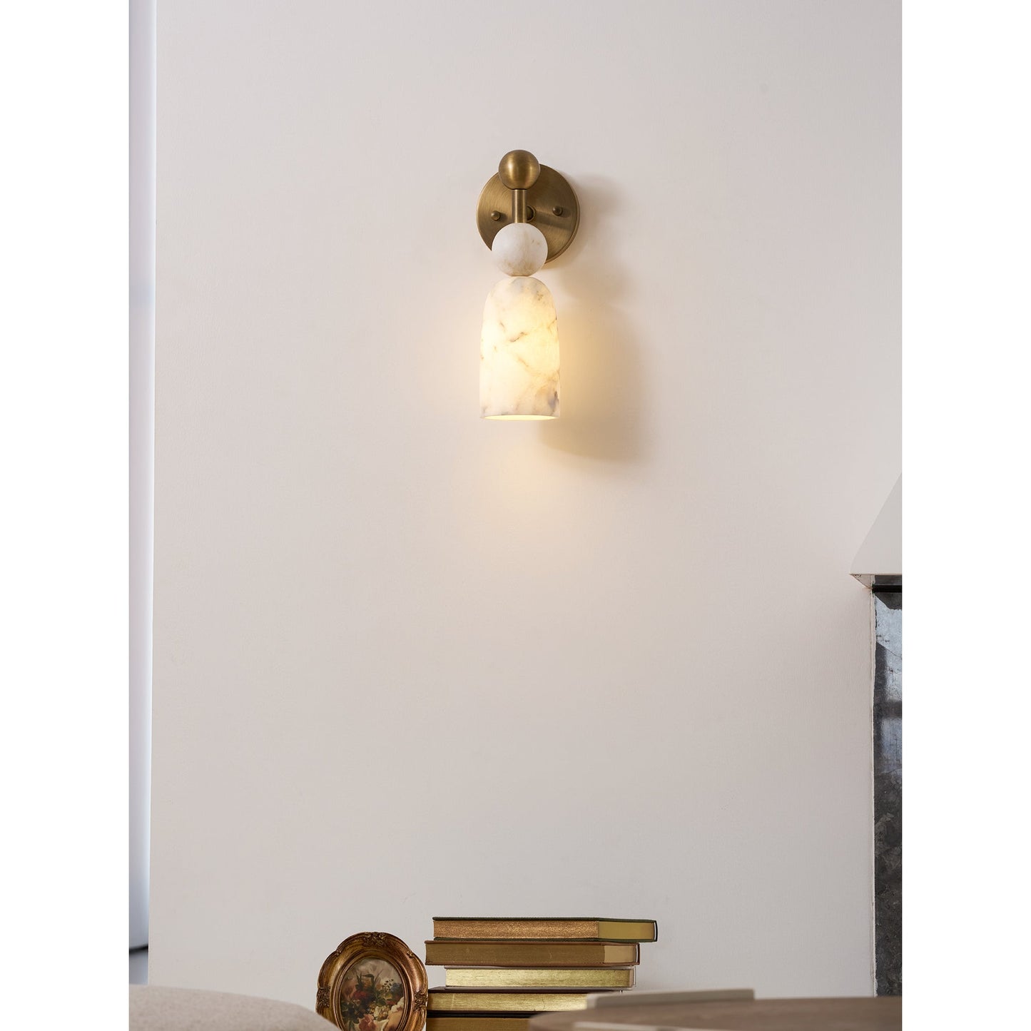 Flume Alabaster Wall Lamp - Vintage-Inspired Brass & Marble Sconce