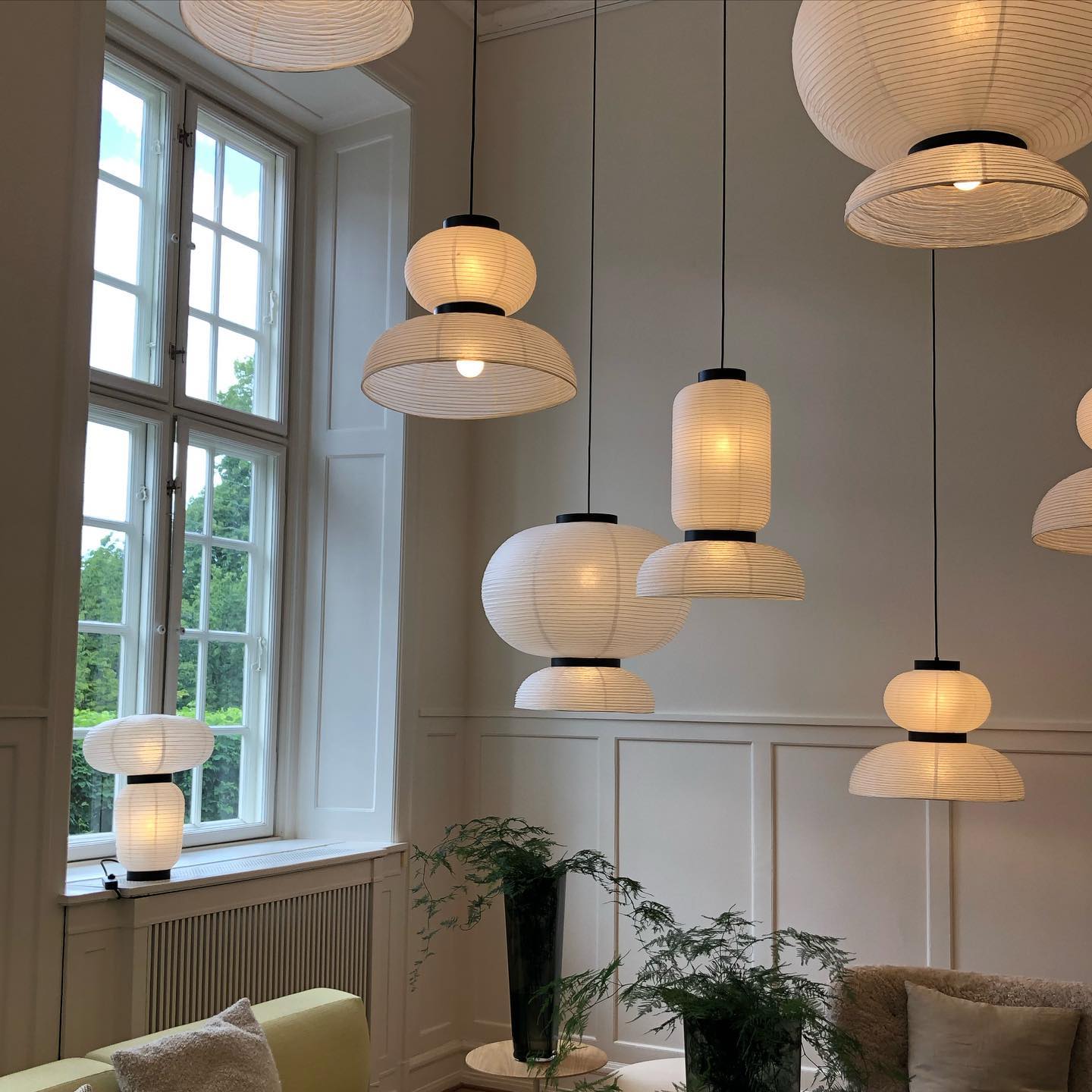 Formakami Pendant Lamp - Handcrafted Rice Paper & Black Oak Chandelier