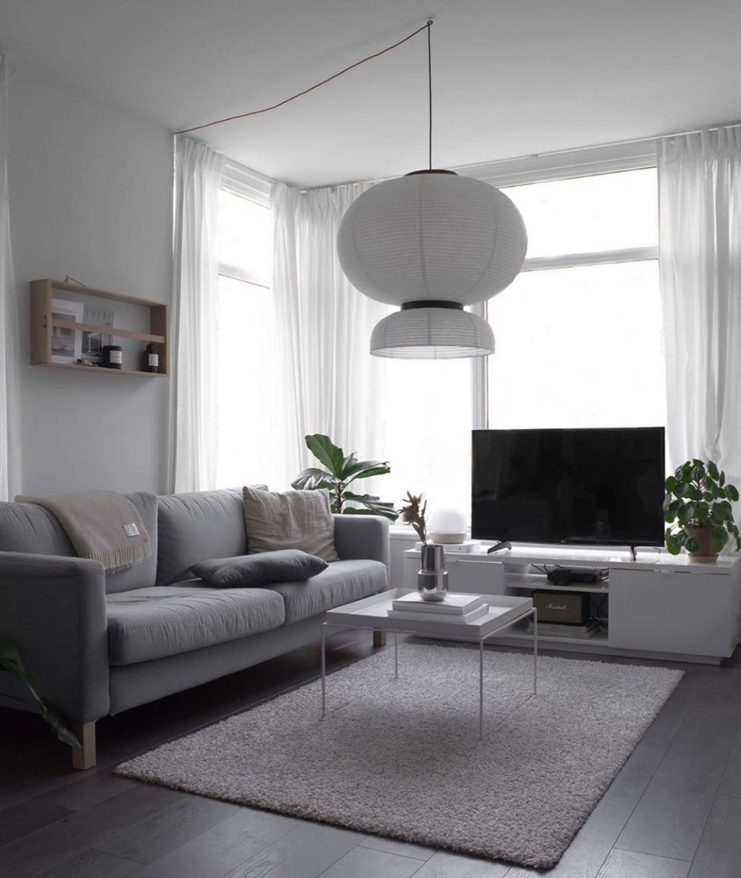 Formakami Pendant Lamp - Handcrafted Rice Paper & Black Oak Chandelier
