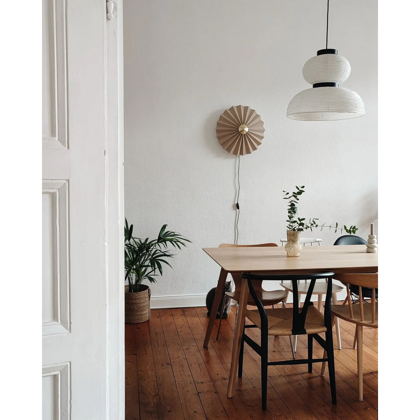 Formakami Pendant Lamp - Handcrafted Rice Paper & Black Oak Chandelier