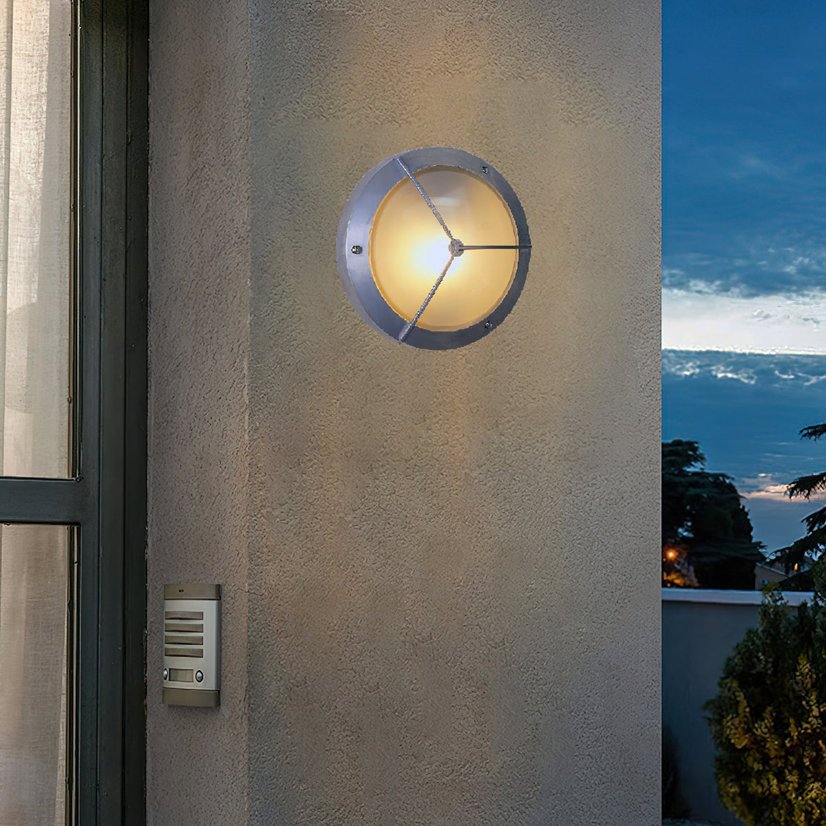Garden Trading Chatham Outdoor Sconce - Weatherproof Aluminum & Frosted Glass Bulkhead Wall Light