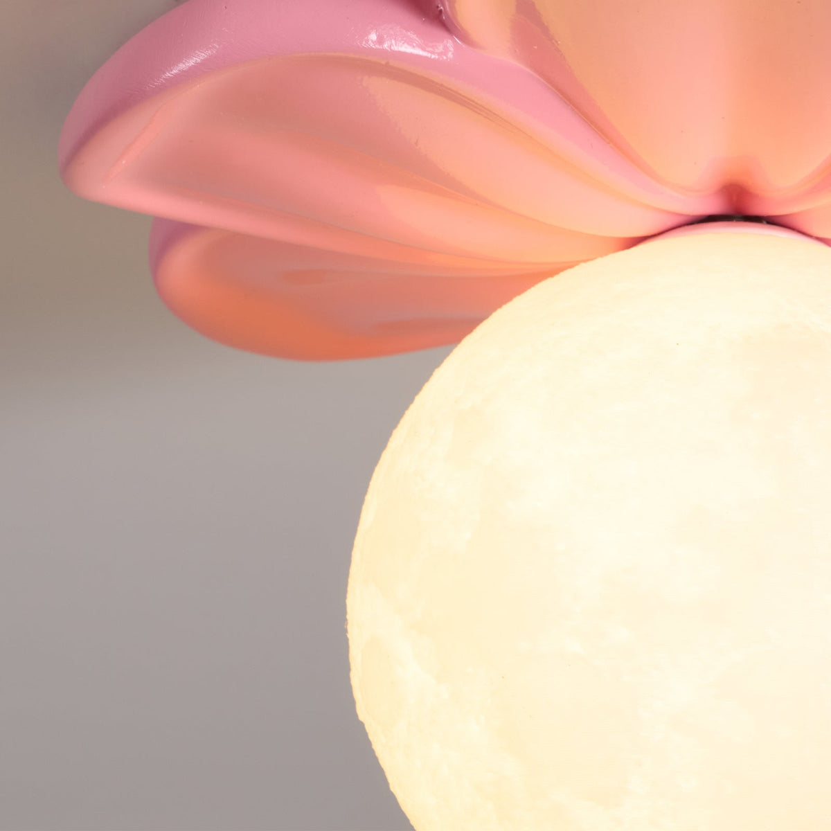 Cream Bloom Flower Ceiling Lamp – Flush Mount & Wall Sconce Sculpted Floral Light
