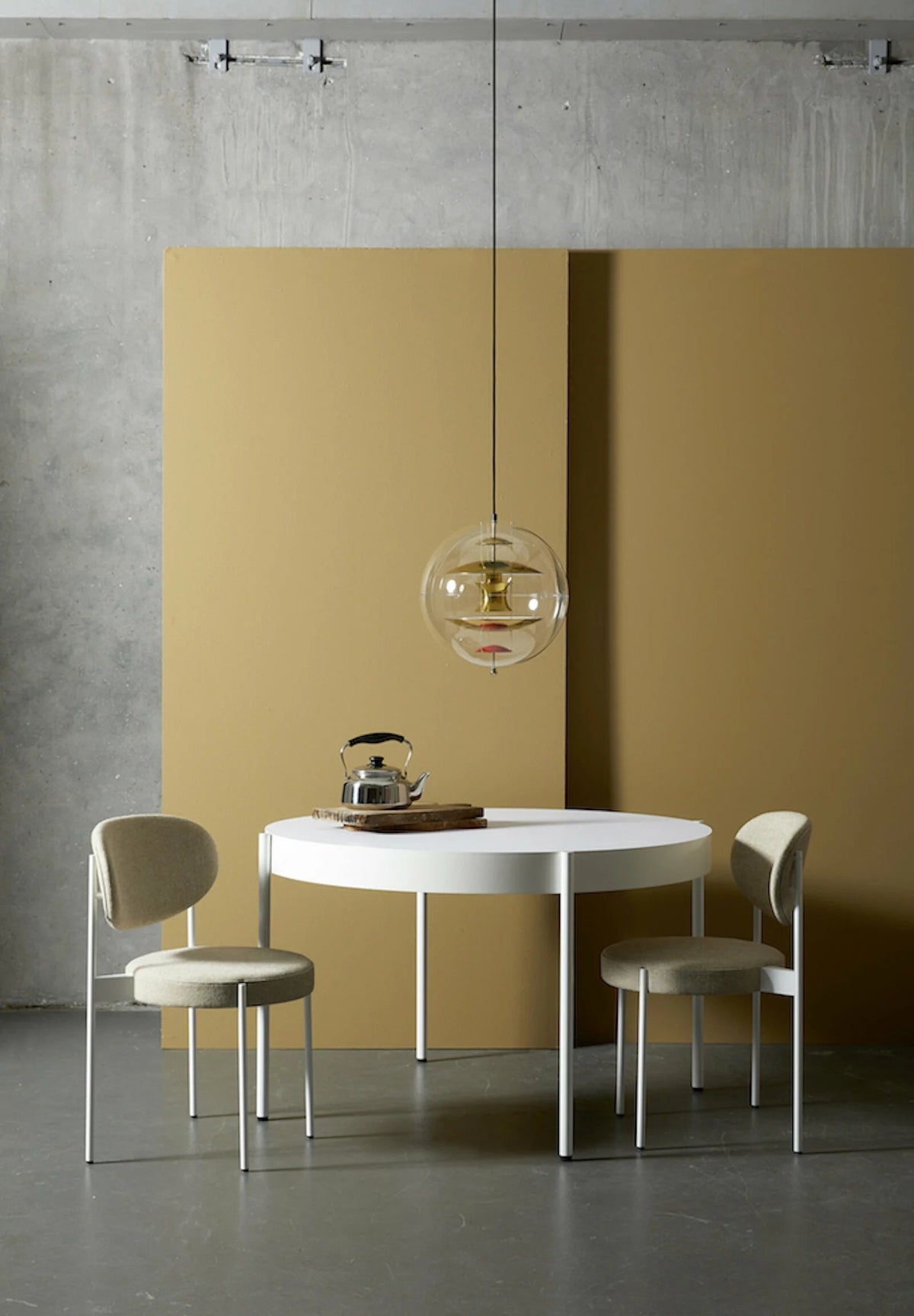 Globe Pendant Lamp - Mid-Century Futuristic Acrylic Sphere & Multi-Reflector Pendant Light