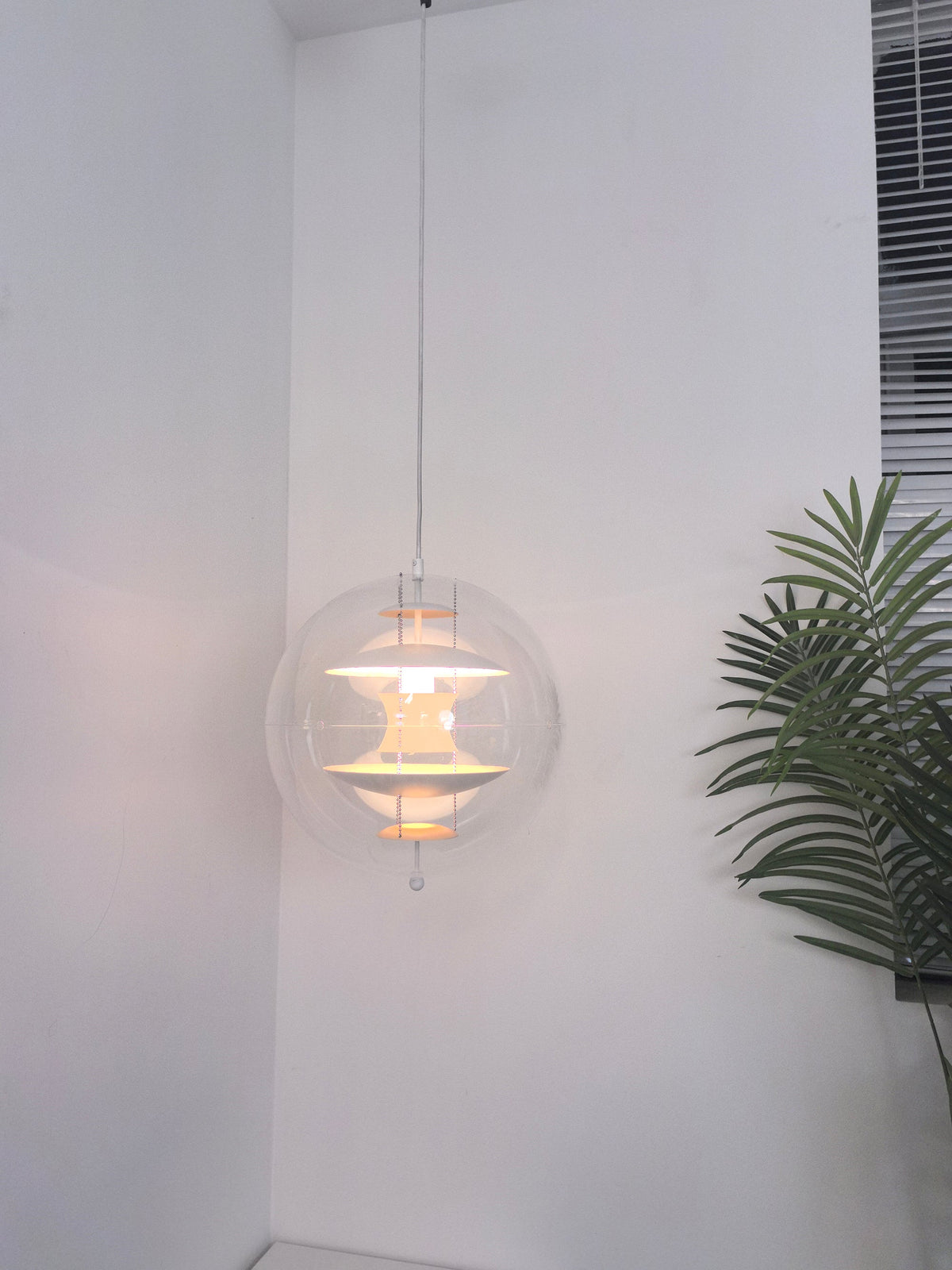 Globe Pendant Lamp - Mid-Century Futuristic Acrylic Sphere & Multi-Reflector Pendant Light
