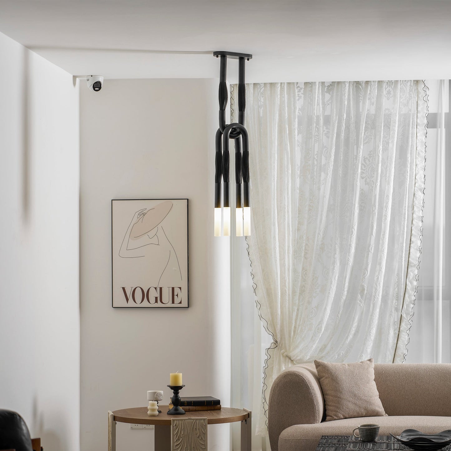 Head Antonia Pendant Lamp - Avant-Garde Faux Horsehair & Iron Pendan