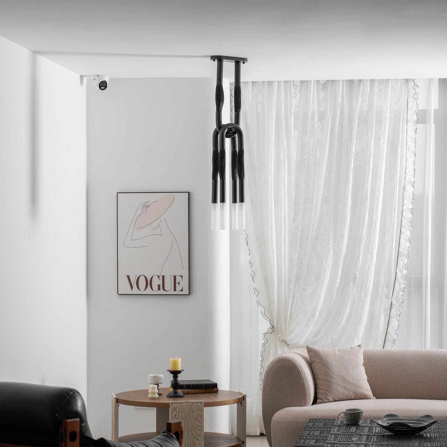 Head Antonia Pendant Lamp - Avant-Garde Faux Horsehair & Iron Pendan