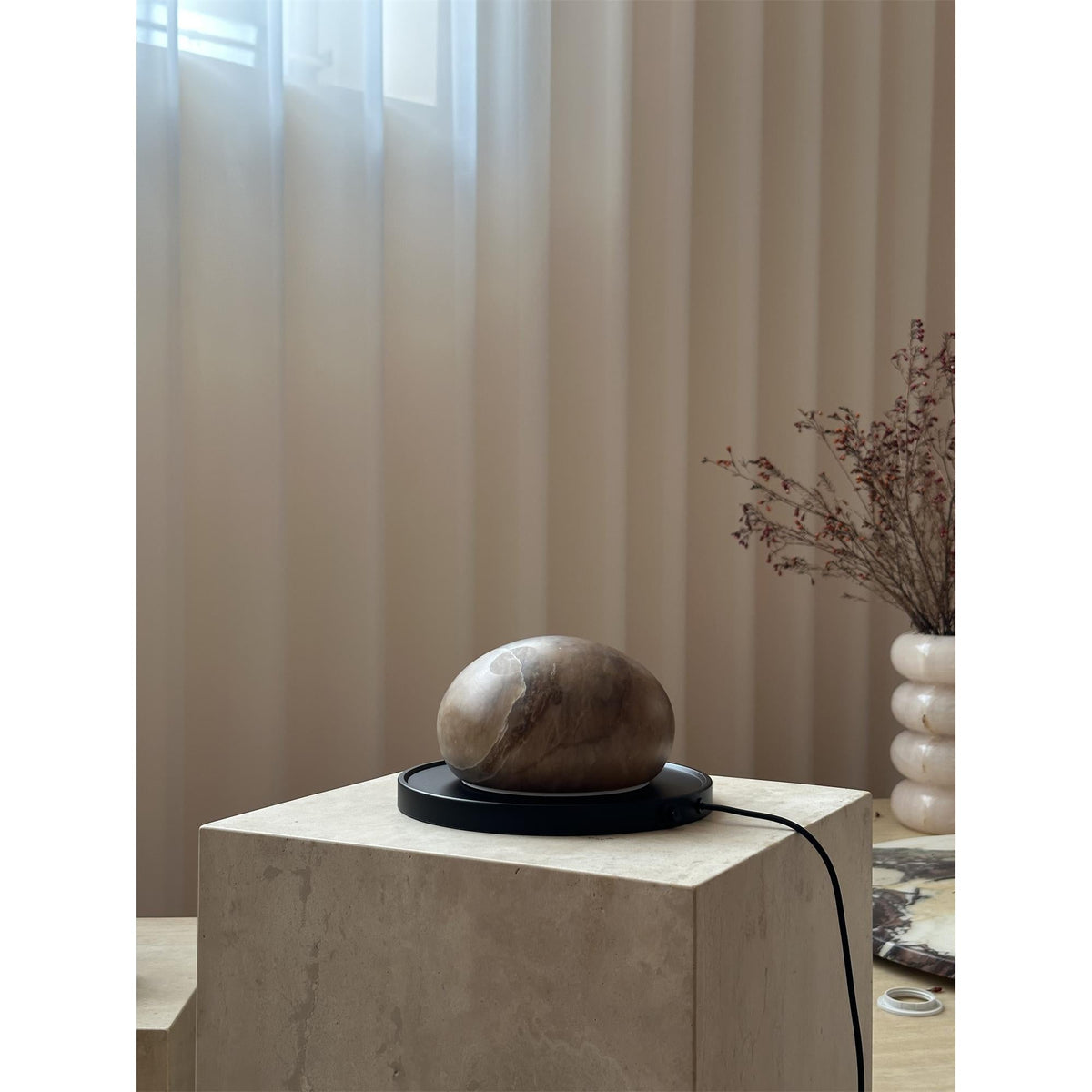 Bolita Alabaster Table Lamp – Low-Profile Spanish Alabaster & Metal Accent Light