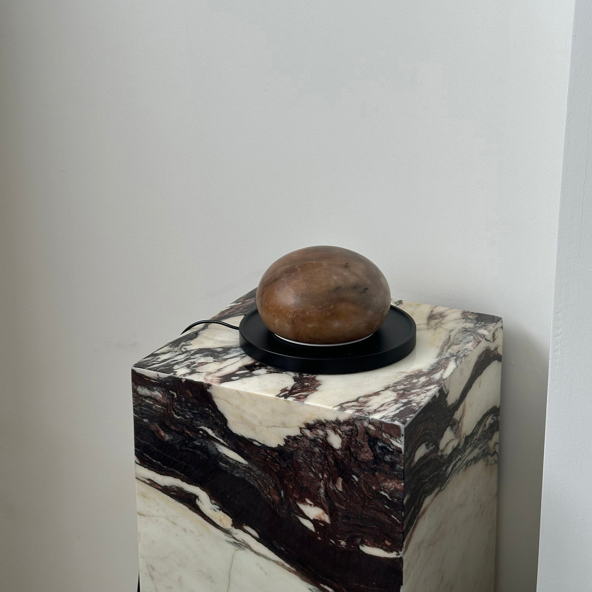 Bolita Alabaster Table Lamp – Low-Profile Spanish Alabaster & Metal Accent Light