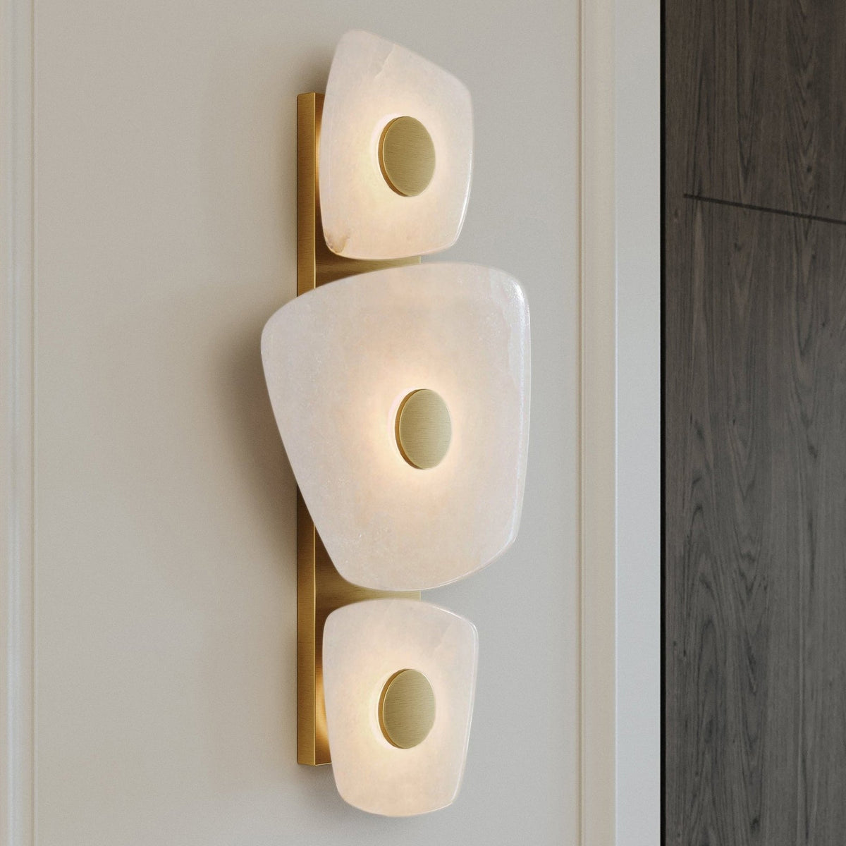 Holmdel Alabaster Wall Lamp - Natural Spanish Alabaster & Architectural Brass LED Sconce