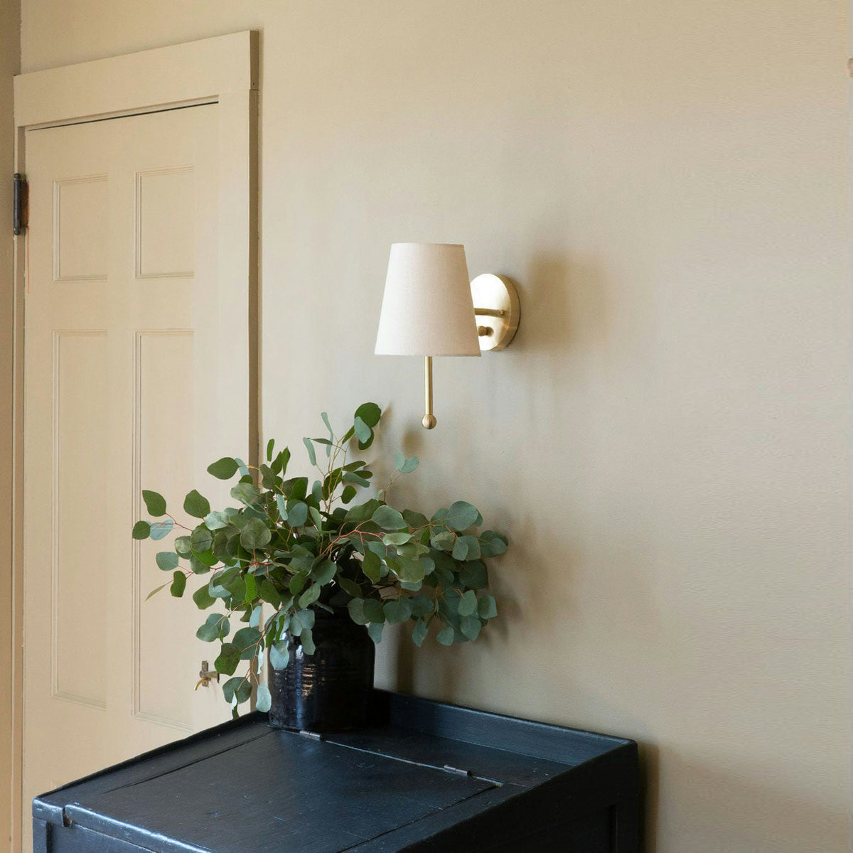 House Wall Lamp - Contemporary Brass & Tailored Linen Shade Wall Sconce