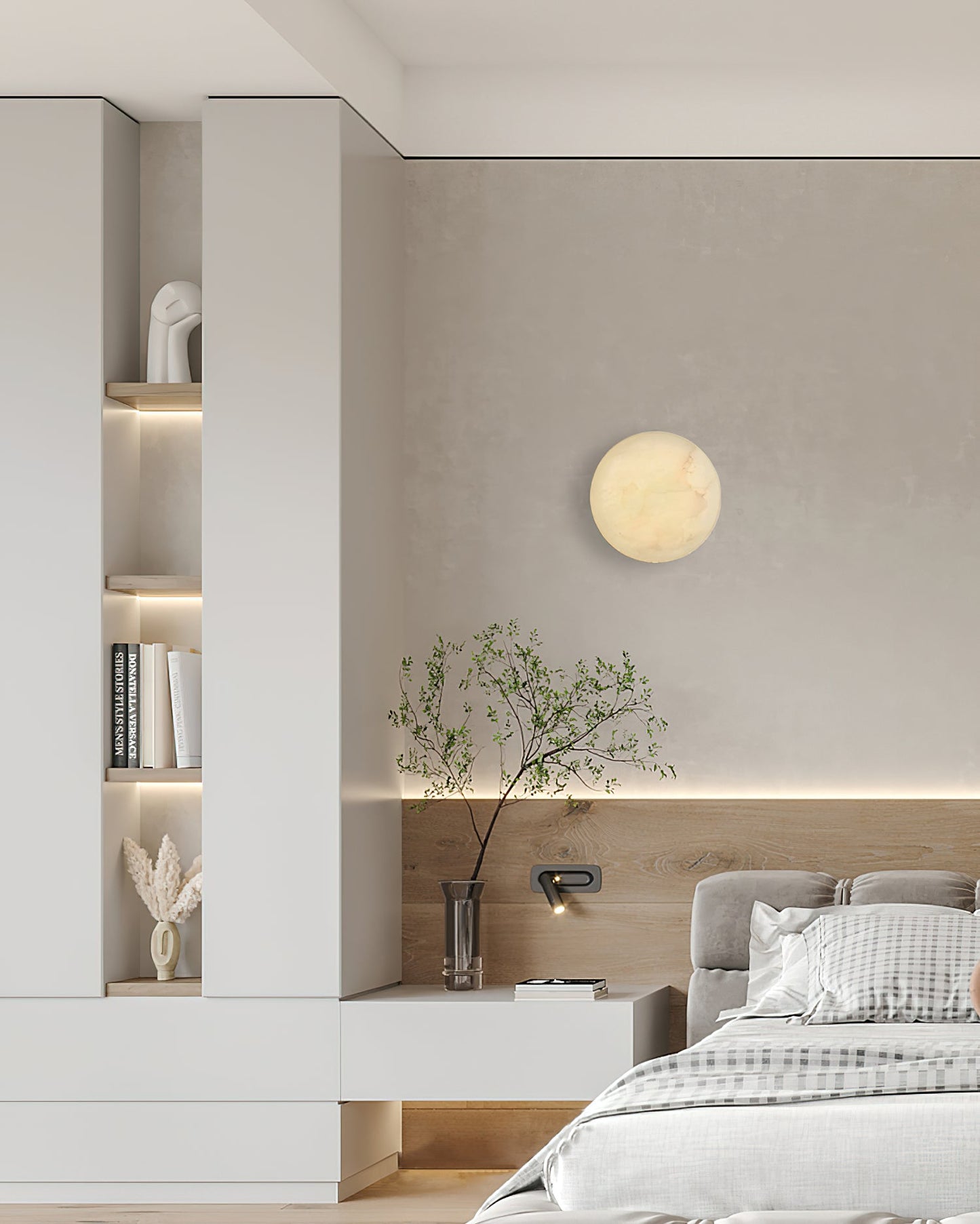 Iveala Single Alabaster Wall Lamp - Natural Spanish Alabaster Circle & Antique Brass LED Sconce