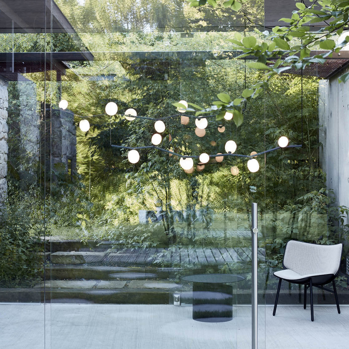 Matteo Horizontal Pendant Lamp - Nature-Inspired Modular Glass Globe Linear Light
