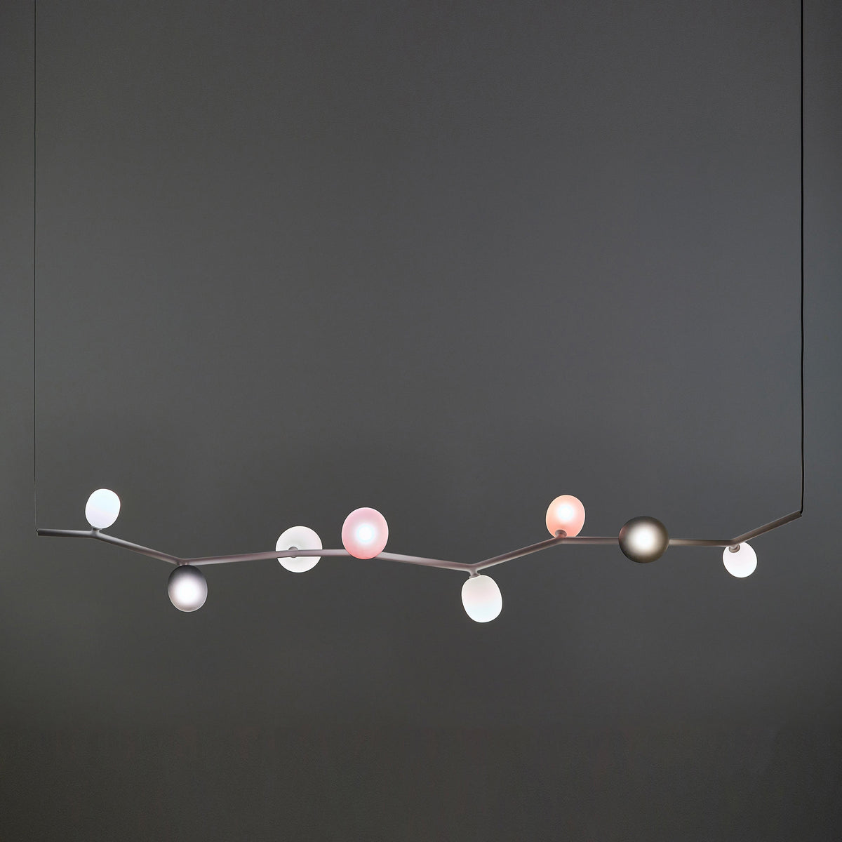 Matteo Horizontal Pendant Lamp - Nature-Inspired Modular Glass Globe Linear Light